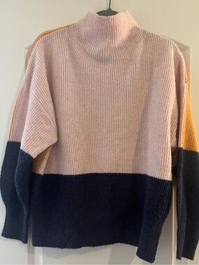 EUC color-block sweater